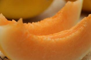 来月经吃沙漠蜜瓜可以吗,经期女性食用沙漠蜜瓜的适宜性探讨