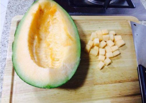 青色的哈密瓜怎么吃,青色哈密瓜的多彩食法探索